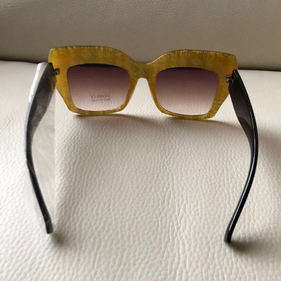 Sunglasses - Picture 5 of 6